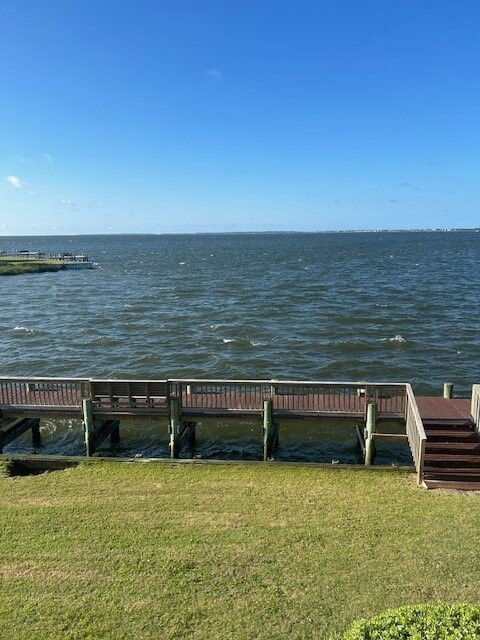 Oasis Suites Hotel主图