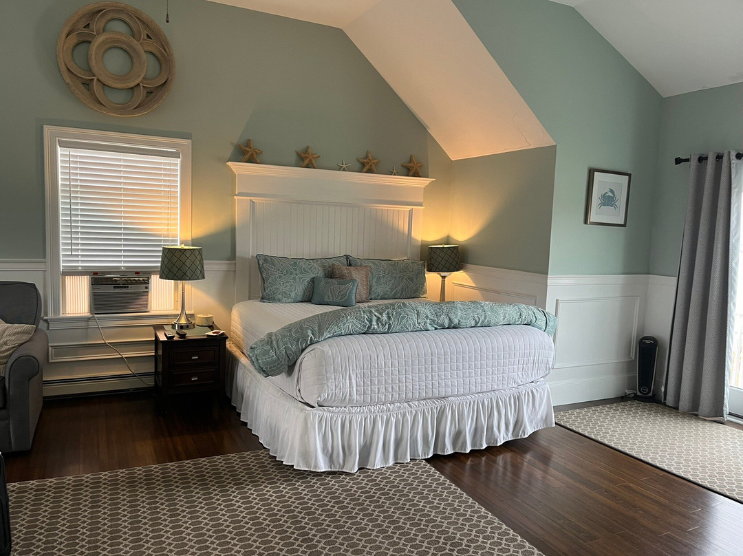 The Beacon Luxury Waterfront Inn主图