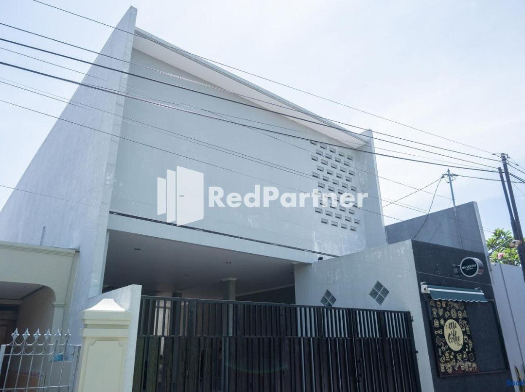 Athena House Syariah Near the Park Mall Solo Baru Mitra RedDoorz