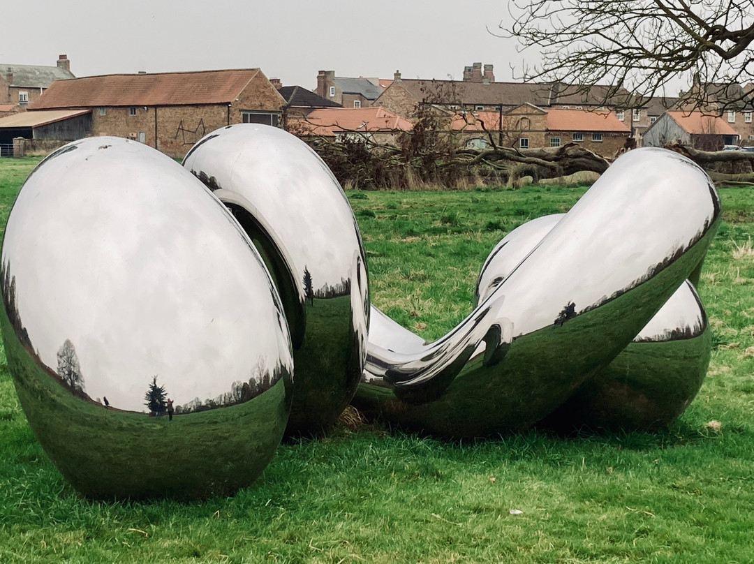 Thirsk Hall Sculpture Garden景点图片