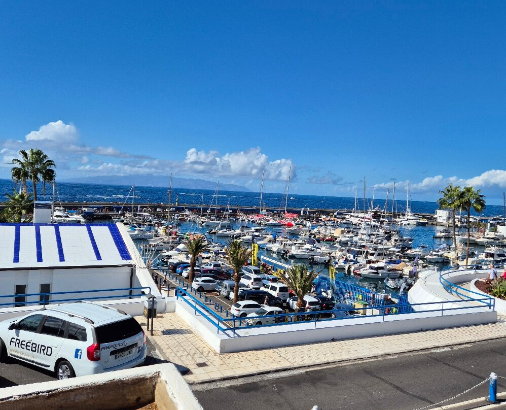 Club Nautico Puerto Colon-奥德杰海岸必去景点