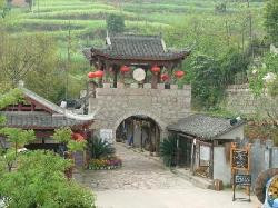 寻龙山游客接待中心