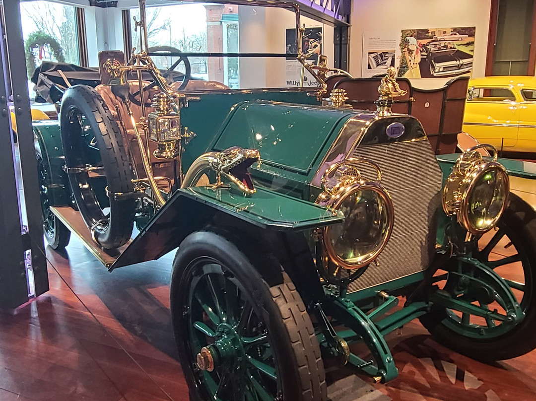 Audrain Automobile Museum景点图片