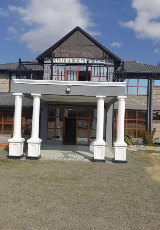 Oloirien Hotel & Resort
