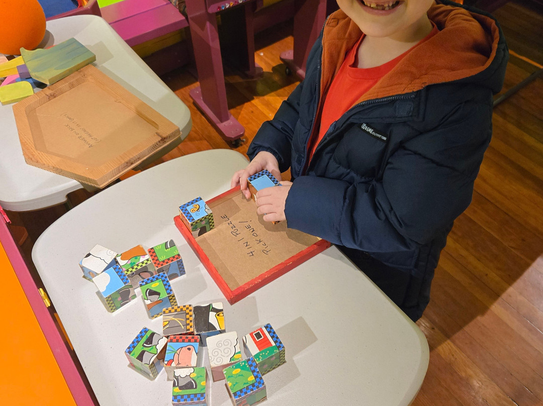 Wonderment Puppet Theater-马丁斯堡必去景点