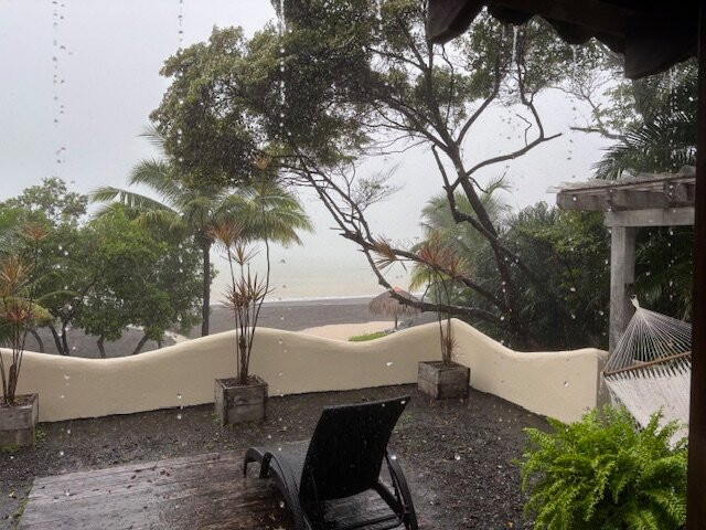 Sansara Surf & Yoga Resort主图