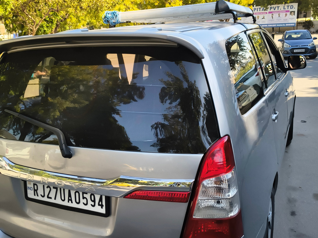 Rajwada Taxi Udaipur-乌代布尔必去景点