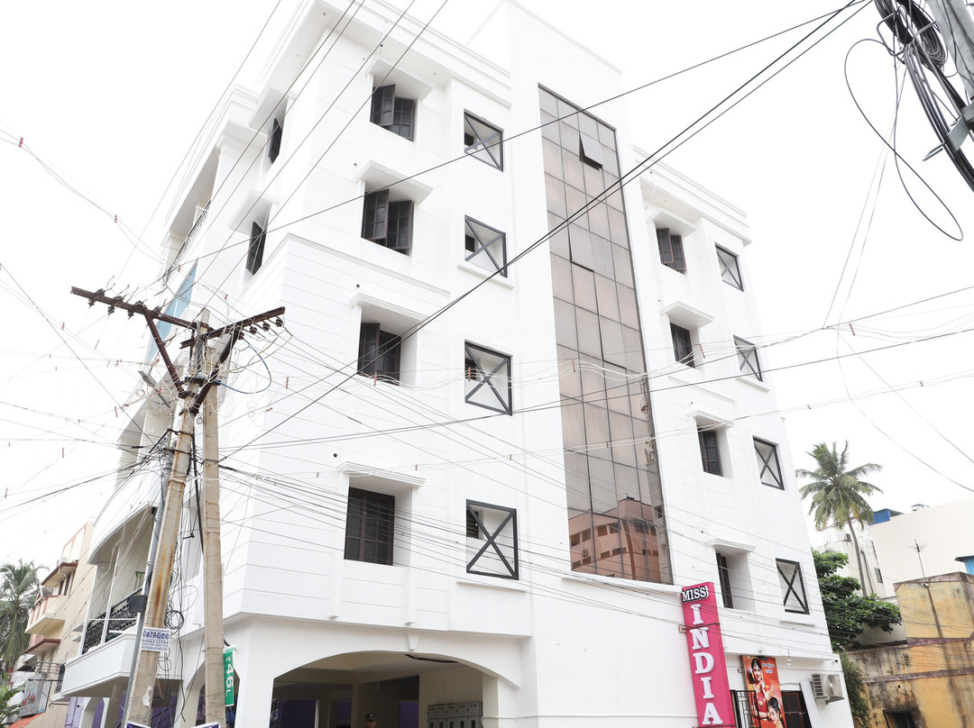 Shree Service Apartment