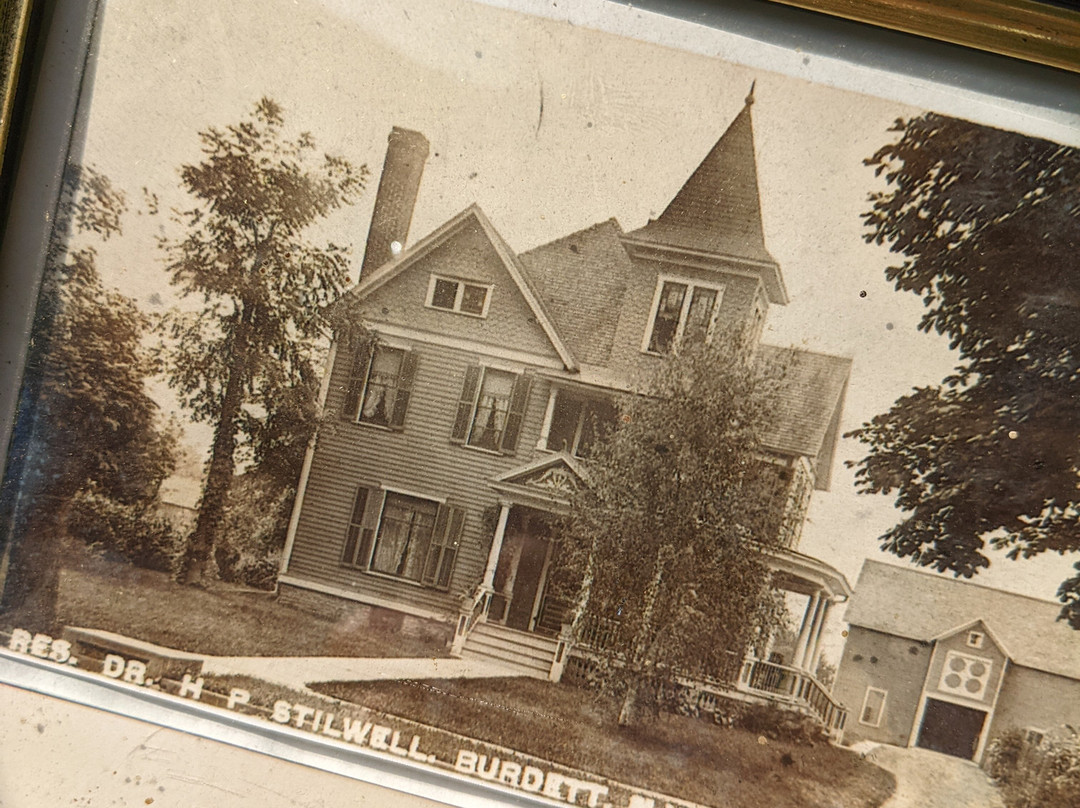 Burdett House Bed and Breakfast主图