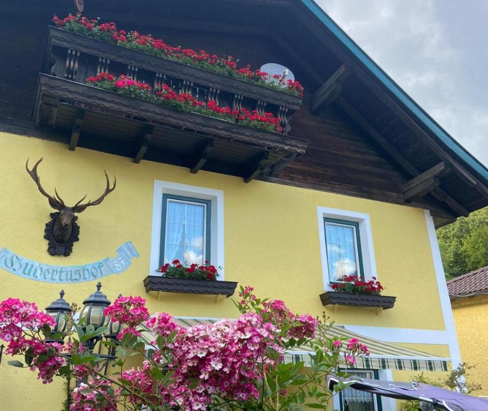 Pension Landhaus Ingrid B&B