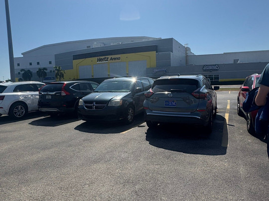 Hertz Arena-埃斯特罗必去景点