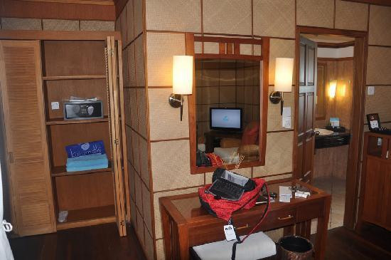 库拉玛蒂岛度假酒店主图