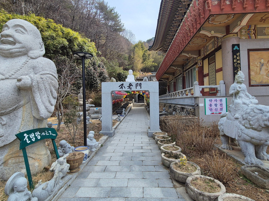 Yeo Yeo Jeong Sa-密阳市必去景点