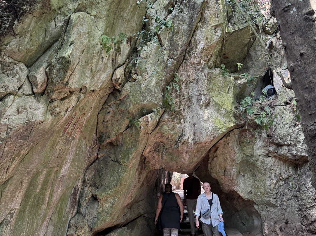 花严洞-岘港必去景点