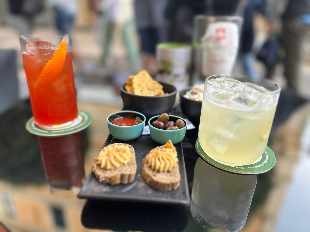 Cafe del Mar-迪亚诺马里纳必去景点