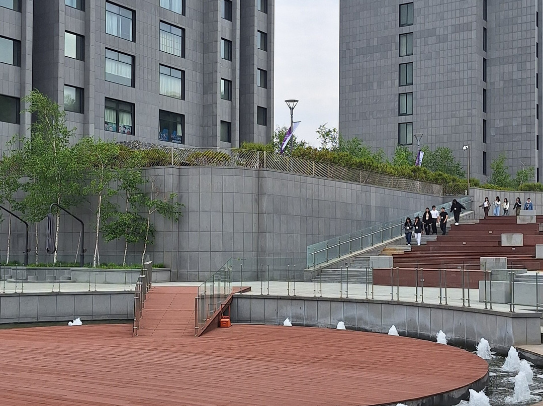 Bloomvista Hotel & Conference主图