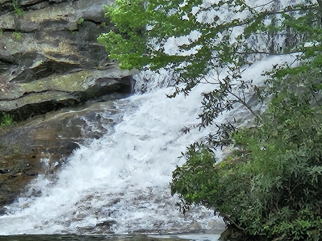 Lake Glenville Scenic Waterfall Cruises景点图片