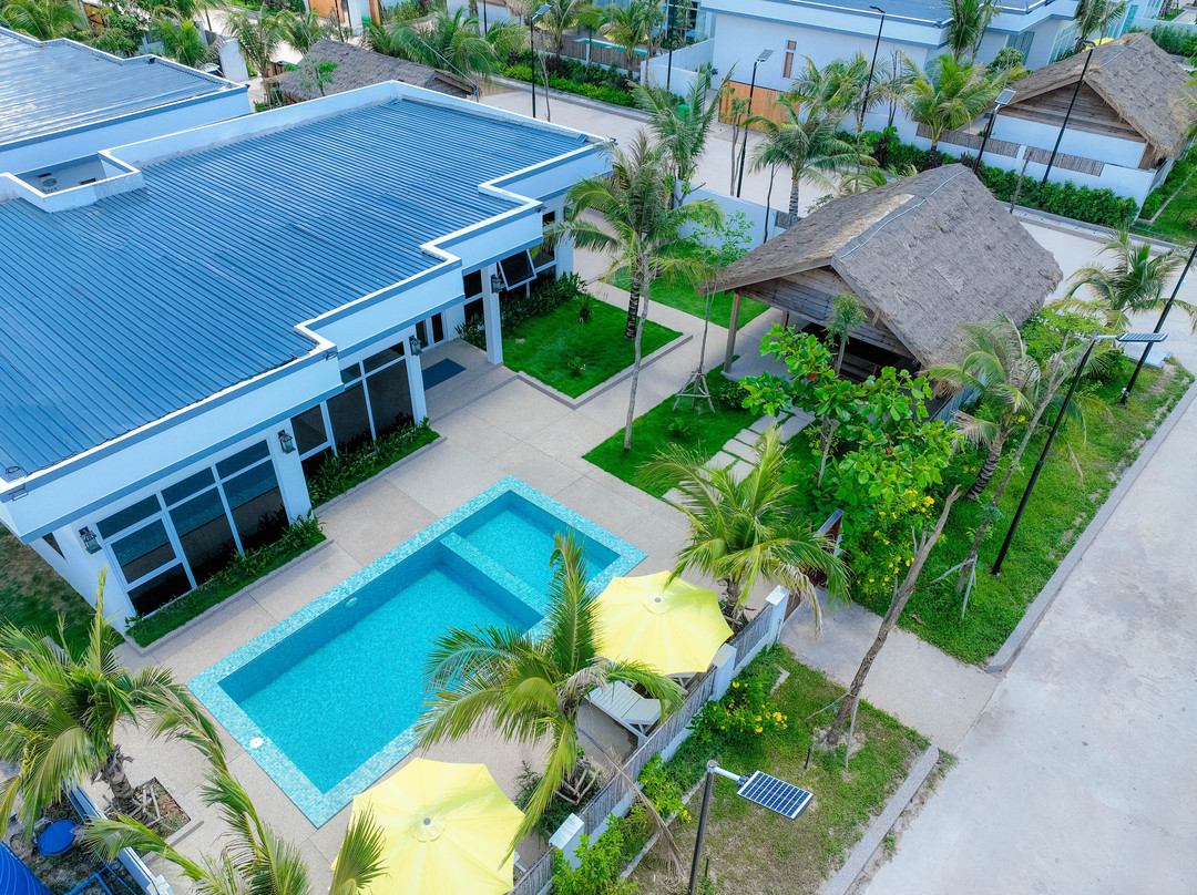 Royal Beach Resort & Residence By EHM