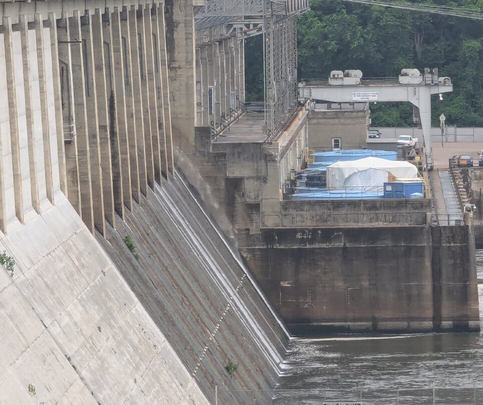 Bagnell Dam-欧塞奇比奇必去景点