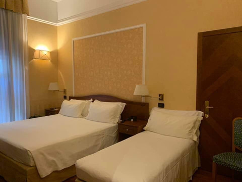 兰卡斯特酒店主图