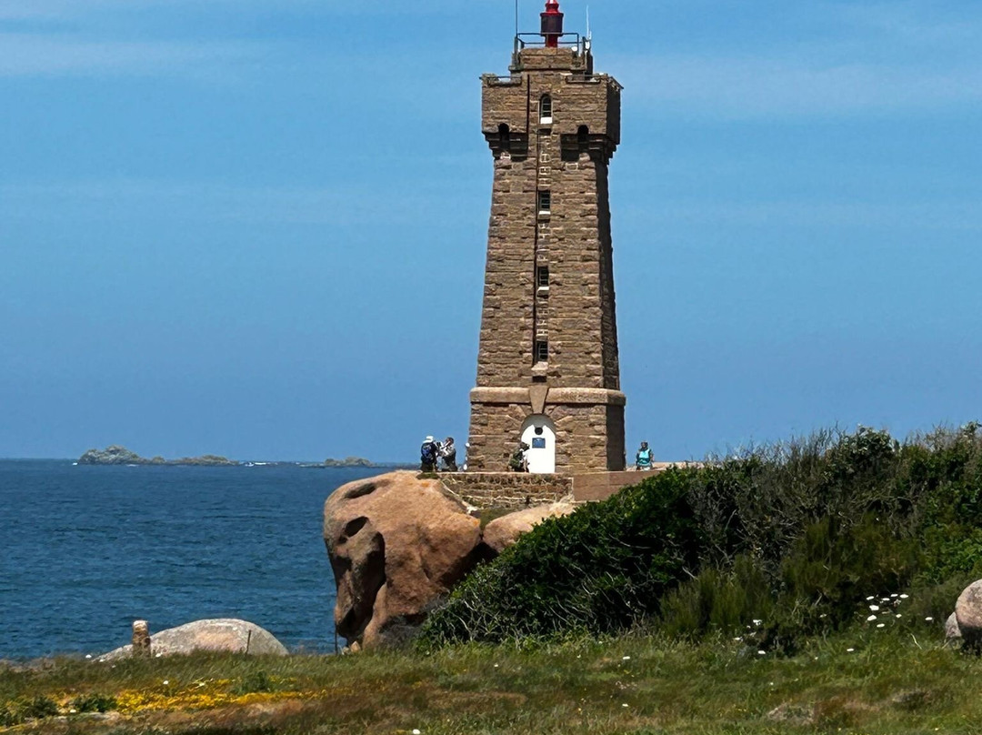 Ploumanac'h LIghthouse-Ploumanac'h必去景点