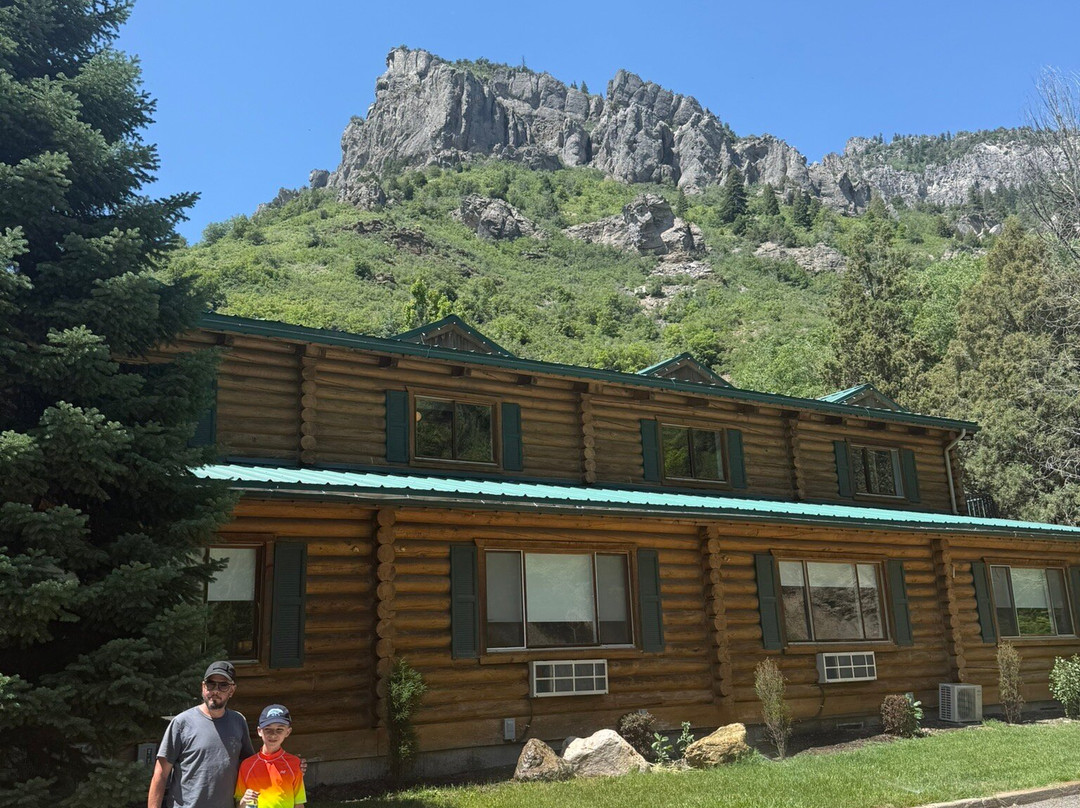 Alaskan Inn and Spa主图