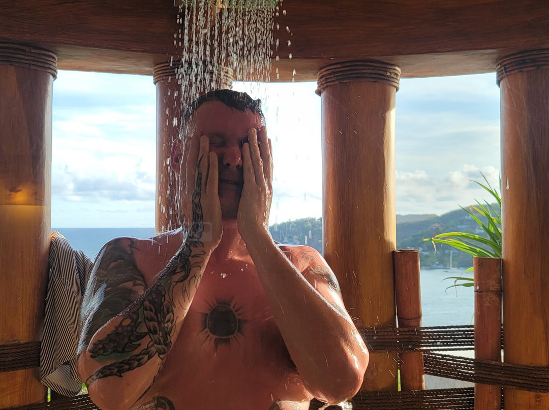 Tentaciones Hotel & Lounge Pool主图