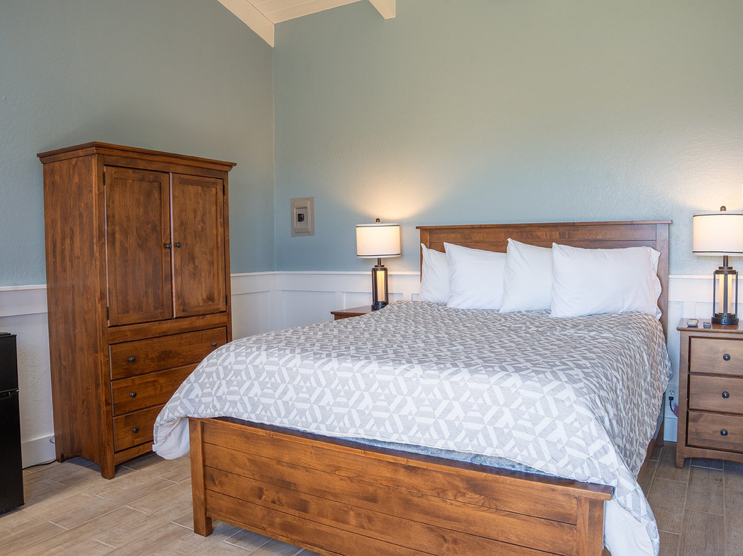 Fort Ross Lodge主图