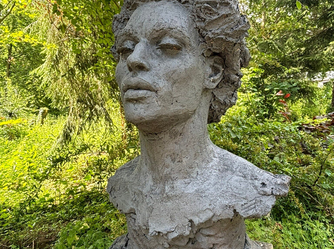 Cotswold Sculpture Park-Somerford Keynes必去景点