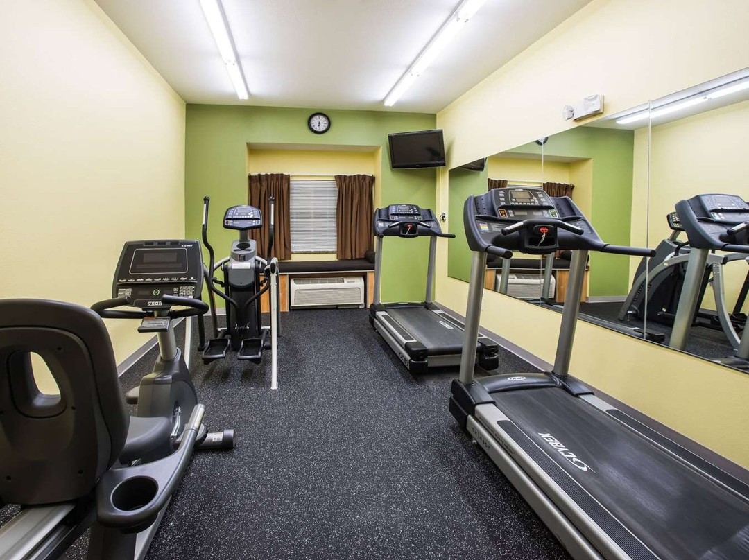 Microtel Inn & Suites by Wyndham Opelika