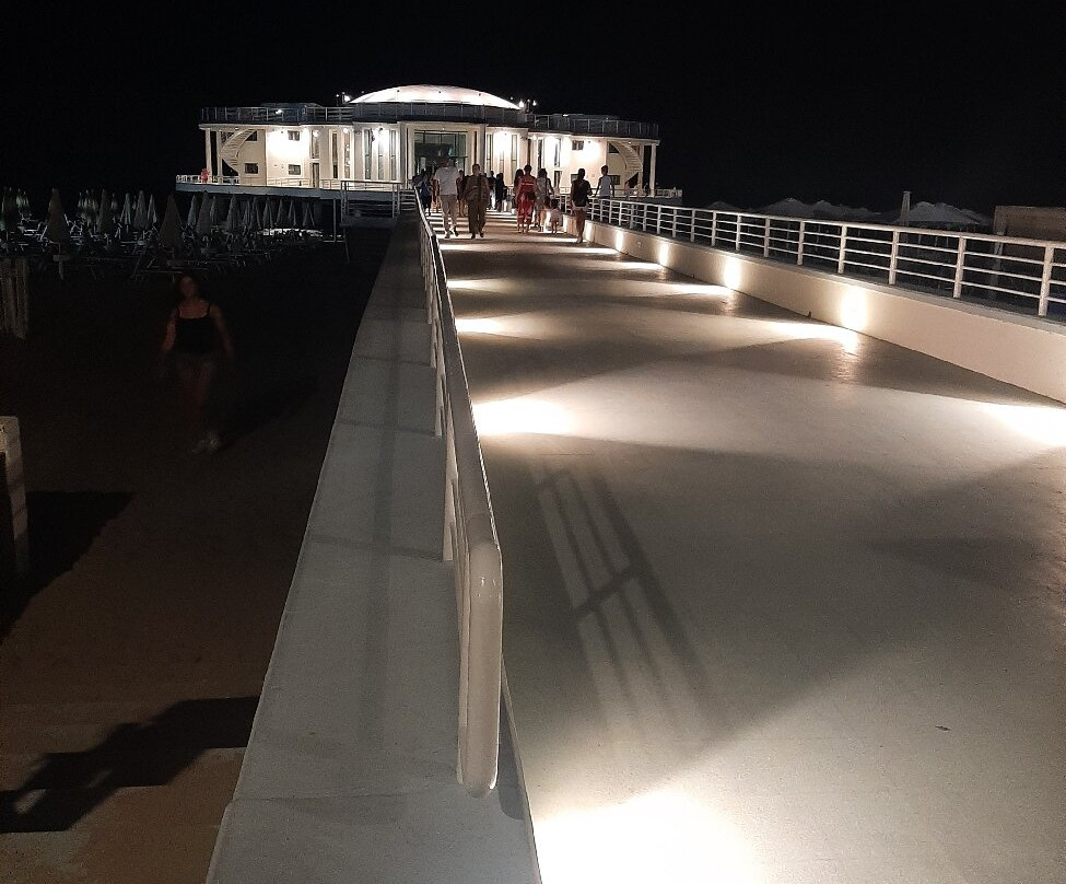 Rotonda a Mare-塞尼加利亚必去景点