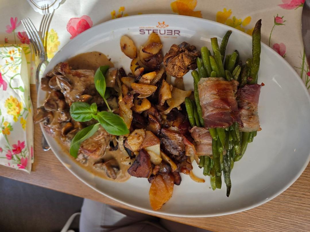 Restaurant Cafe Steuer