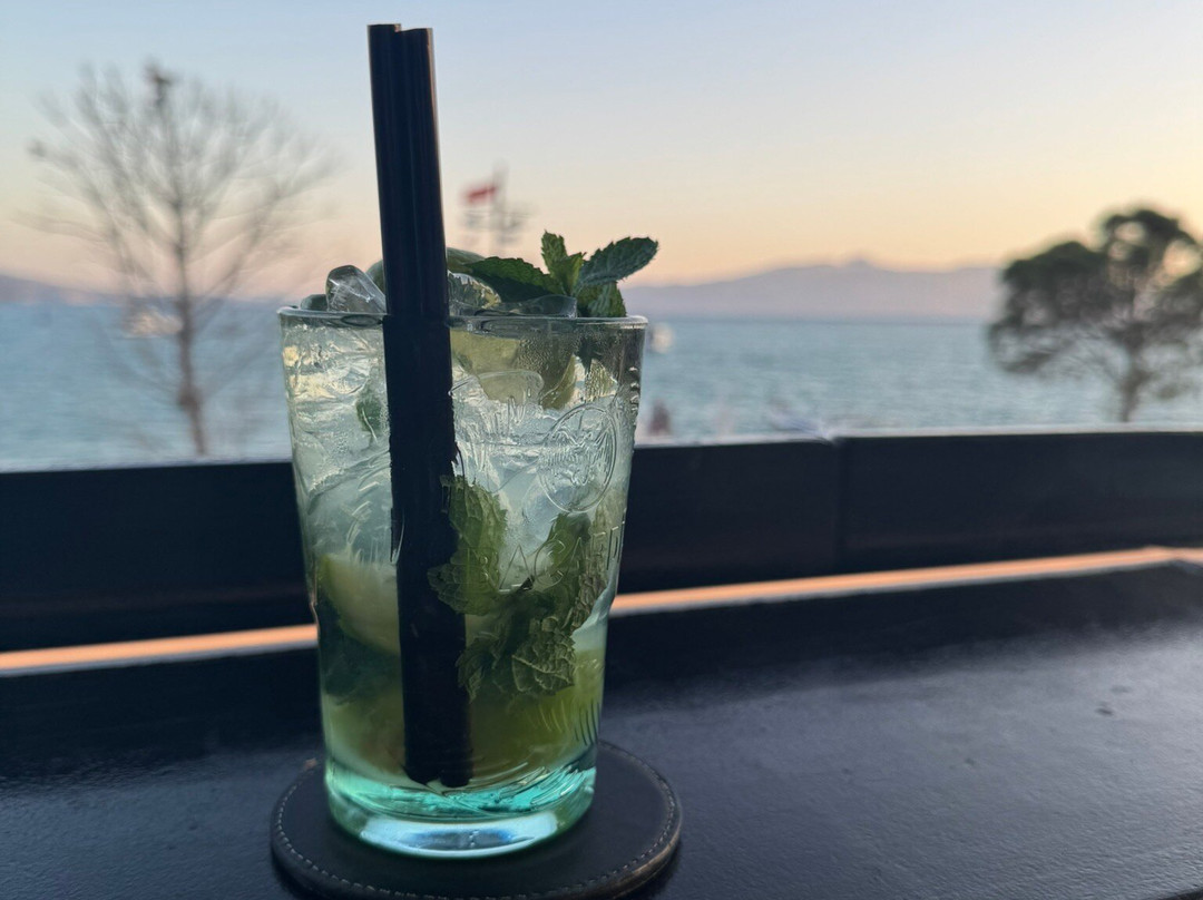 Jericho Cocktail Bar-沙兰德必去景点