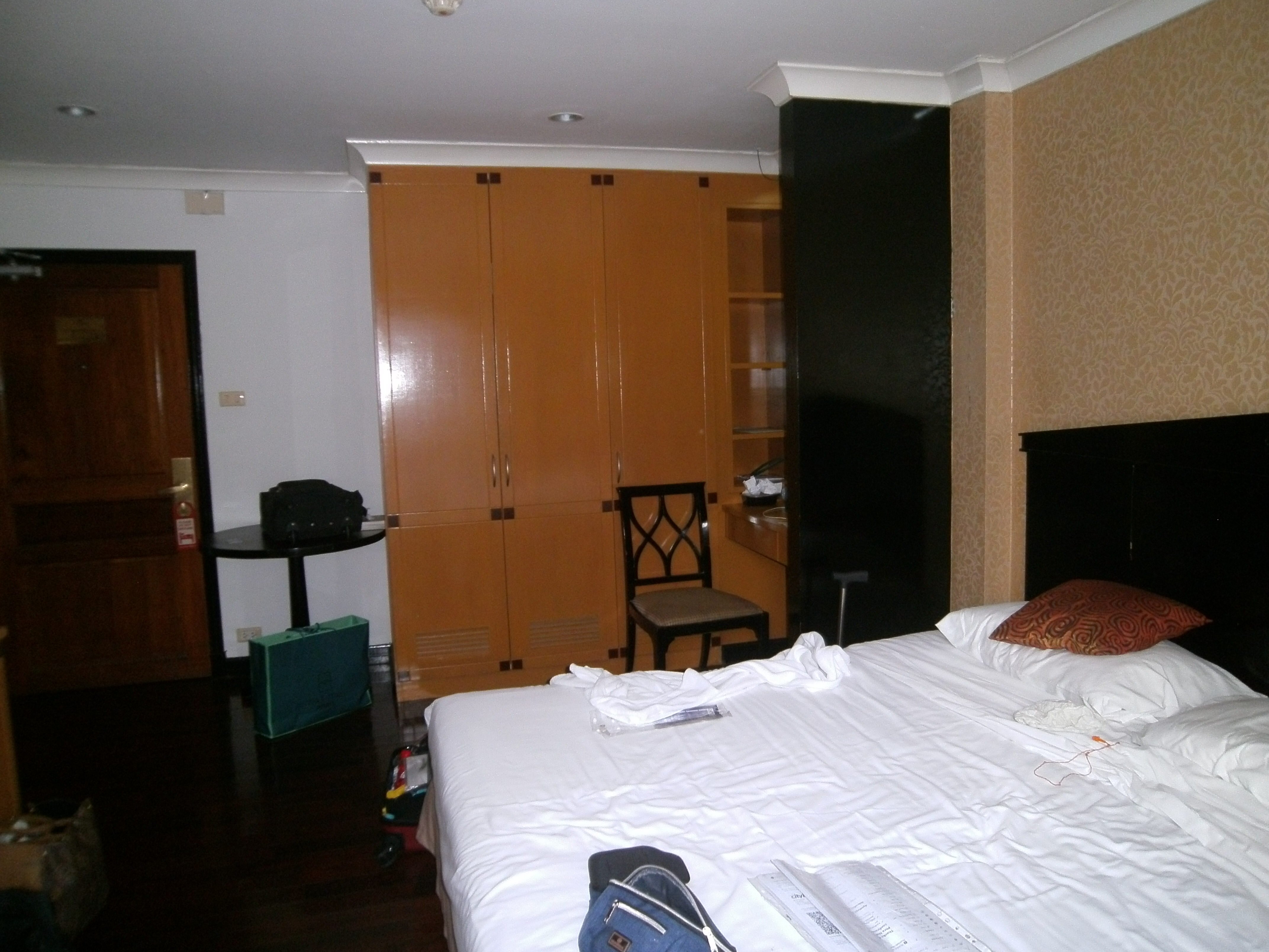 曼谷海军上将套房酒店-官方