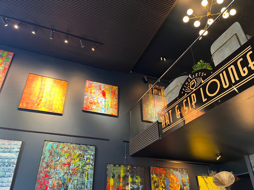 Art & Sip Lounge