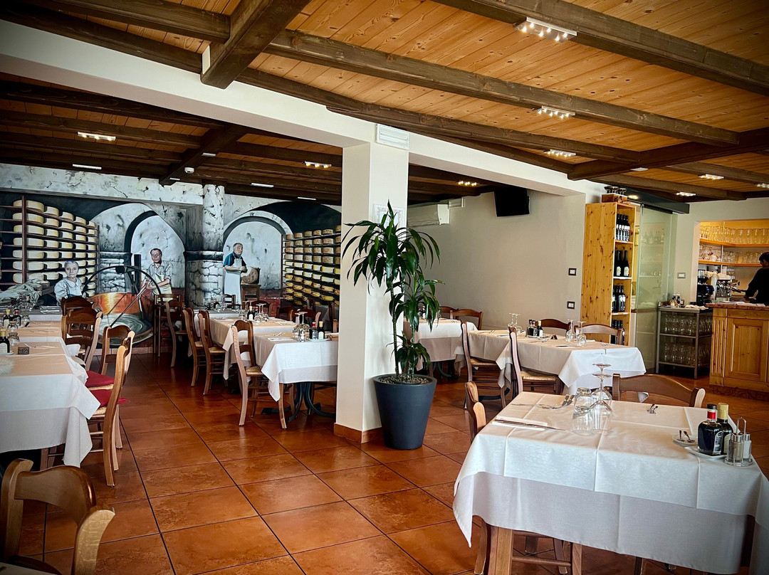 阿格里特瑞斯特里美食与放松酒店主图