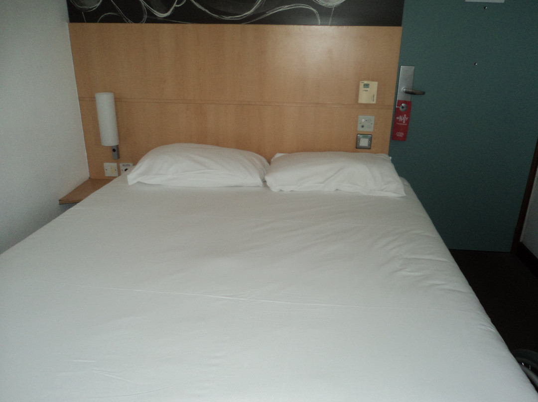 宜必思南安普敦中心酒店主图