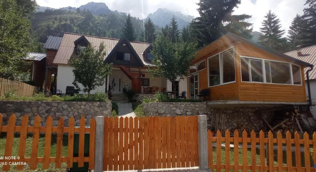 Bujtina Albjoni