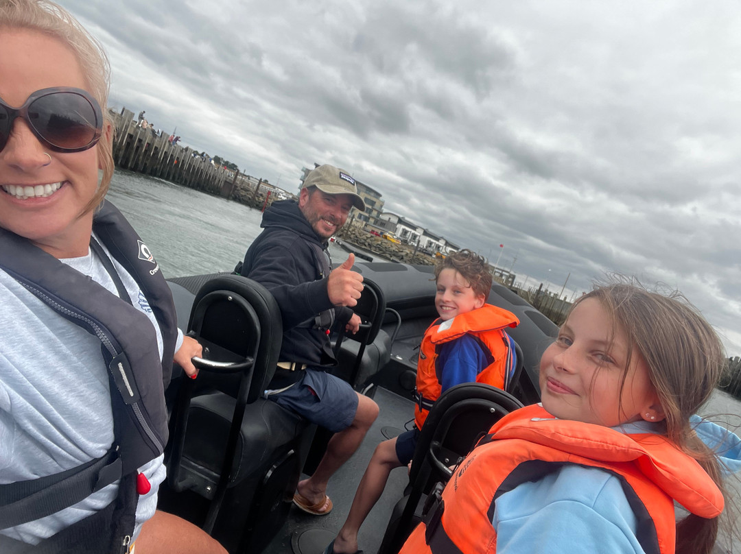 Lyme Bay Rib Charter-West Bay必去景点