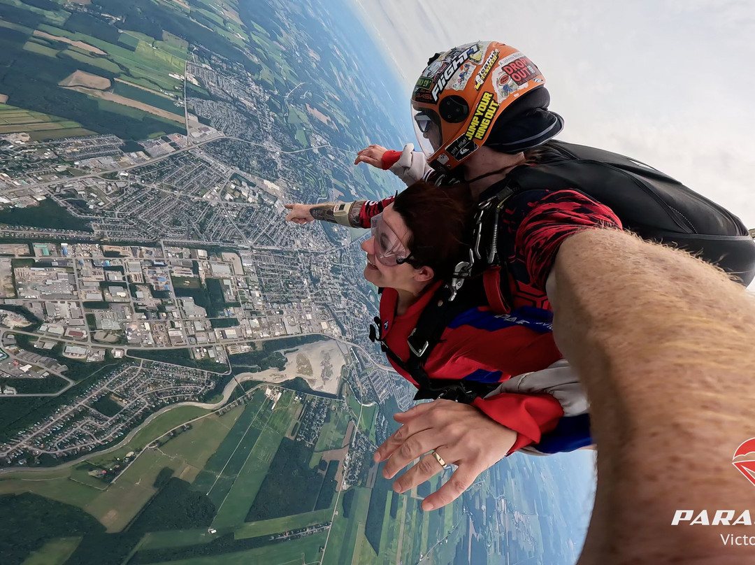Parachute Victoriaville-Victoriaville必去景点