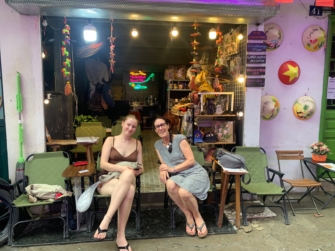 Kunian Home _ Train Street Coffee - Homestay & Open Tour