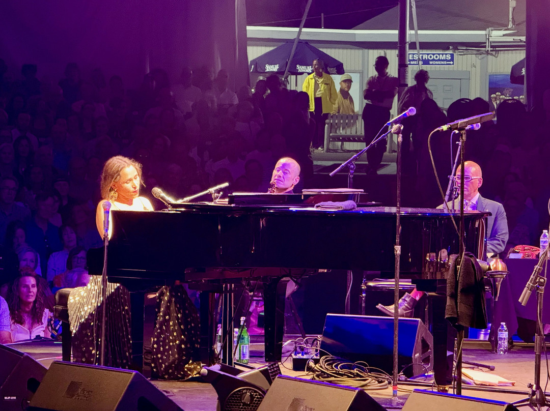 Cape Cod Melody Tent-海恩尼斯必去景点