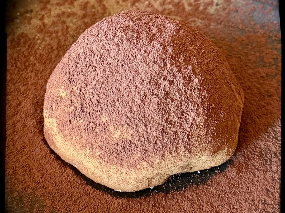 KUTOSHI · Sushi, Wok & Bowls