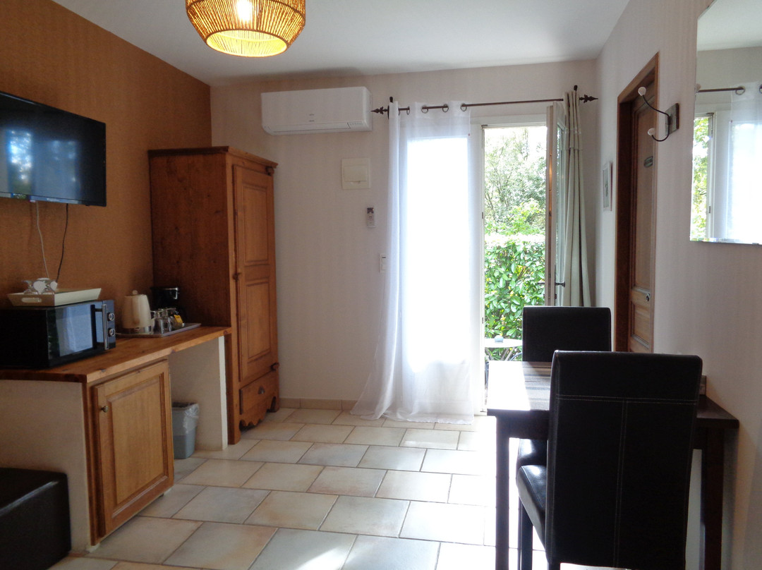 Le Clos Des Lavandes主图