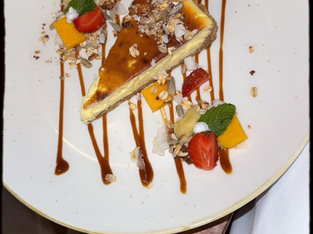 Deep Roots Dive & Yoga Resort主图