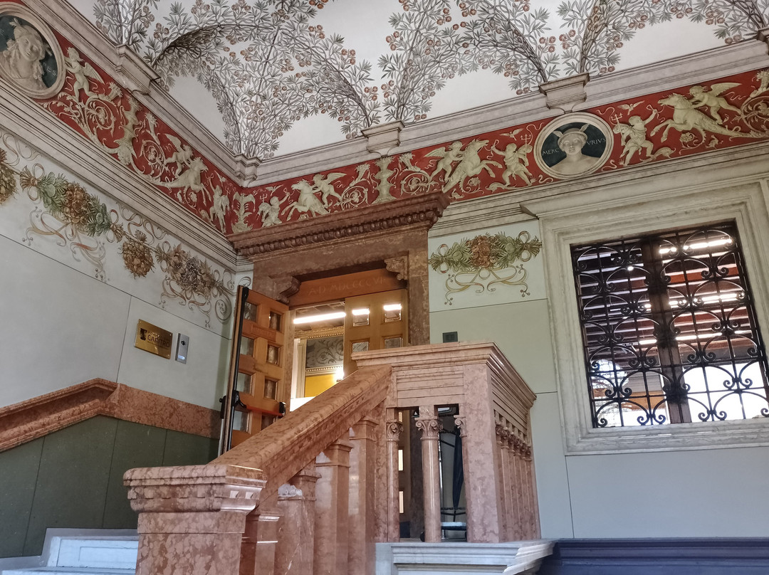 Piazza Rosmini-罗韦雷托必去景点