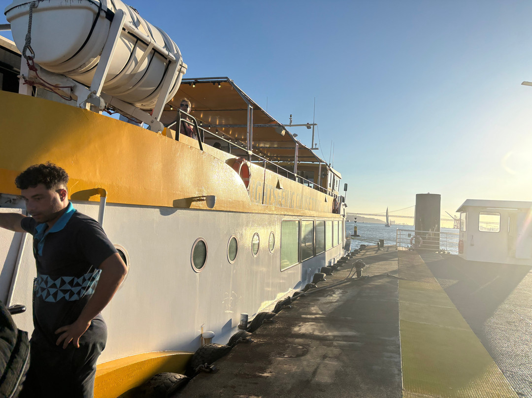 Yellow Boat Tour-里斯本必去景点
