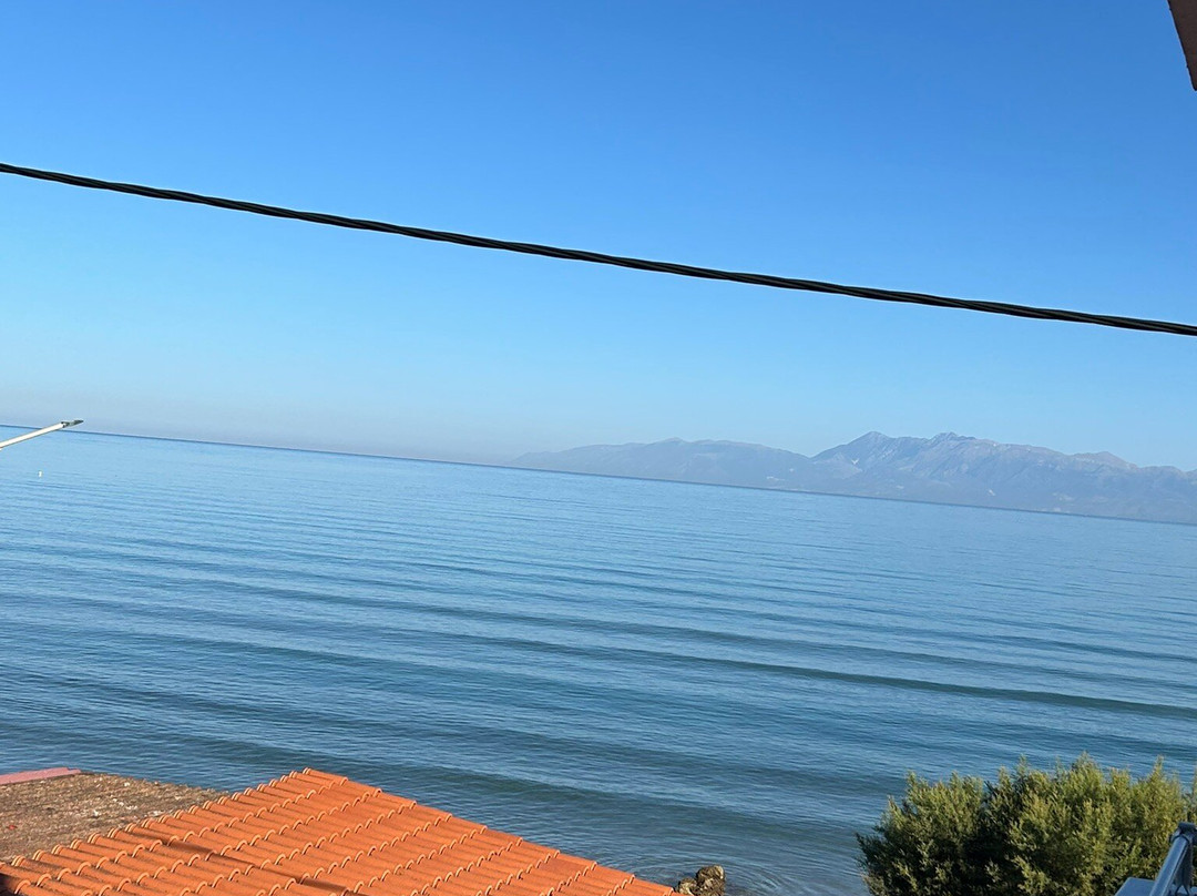 Ninos On The Beach Hotel主图