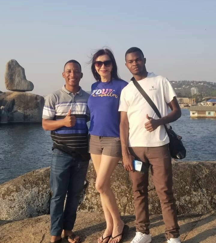 Bismarck Rock-姆万扎必去景点