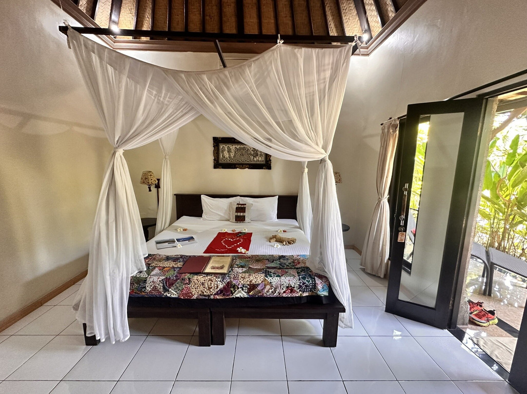 塔茹娜民宿主图